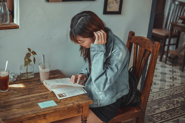 cafe, girl, book, reading, read, drink, leisure, beautiful girl, woman, young, person, coffee shop, cafe, cafe, cafe, reading, reading, reading, reading, reading, coffee shop, coffee shop. How to research secondary market research for business teams: the parts worth your time
