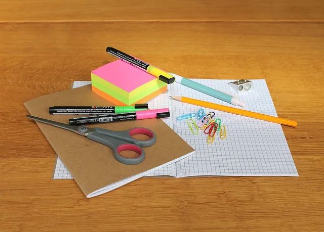 desk, writing utensils, writing articles, office, school start, pen, paper, scissors, pencil, notebook, booklet, writing articles, scissors, scissors, scissors, scissors, scissors, notebook, booklet. Quantitative research: a practical methods guide